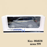 Литая игрушечная модель автомобиля